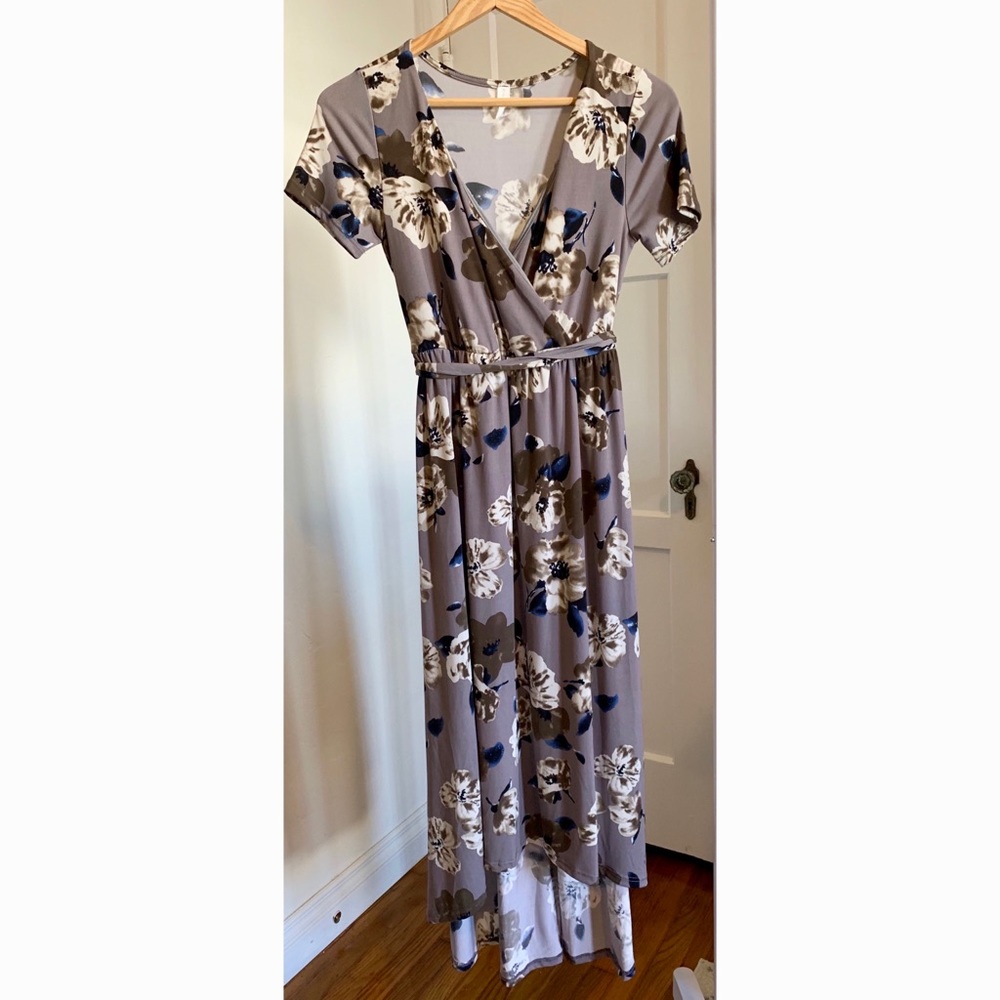 PinkBlush Purple Maternity Floral Dress - EUC! Size Sm